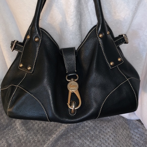 DOONEY & BOURKE BLACK LEATHER BAG